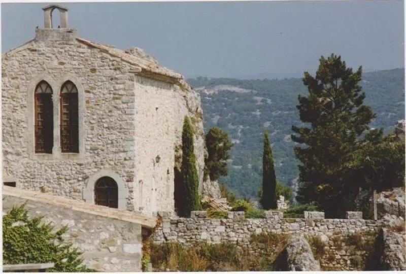 Ancienne Chapelle Du 12E Siecle Restauree En Maison De Caractere Sur Falaise Aigueze Eksteriør billede